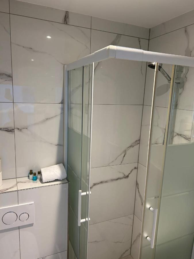 M & M Hotel Ойтен Екстер'єр фото